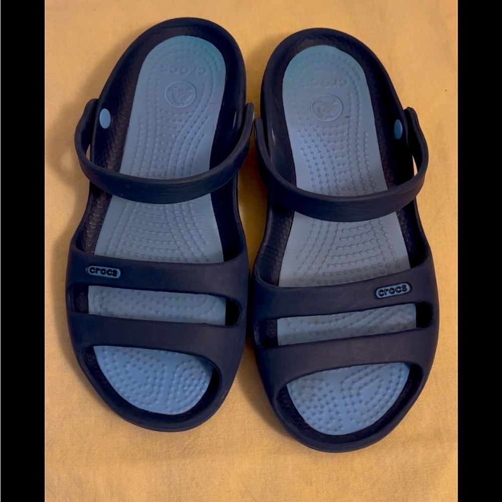 CROCS sandals like new!!
